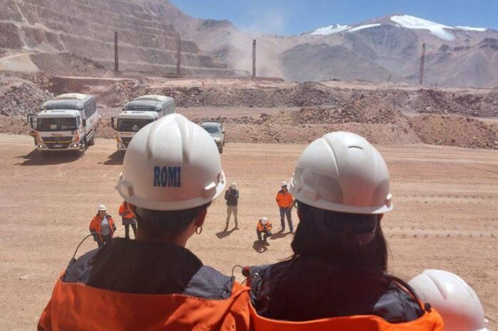 Mujeres en la industria minera: cómo trabaja el sector para acortar la brecha de género en Argentina